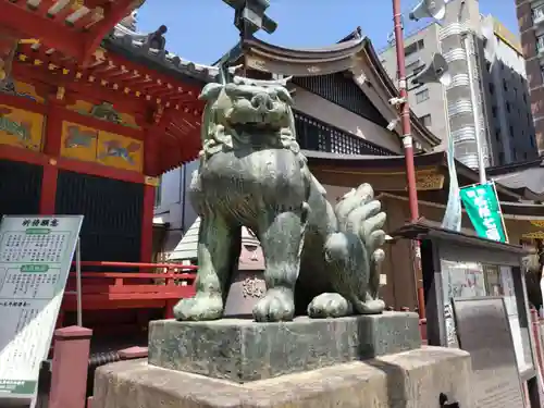 浅草神社の狛犬