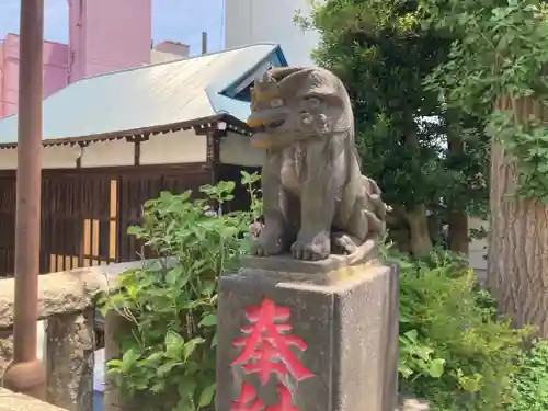 諏訪神社の狛犬