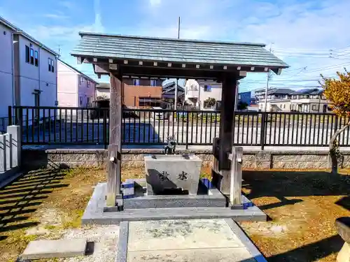 白山社の手水舎