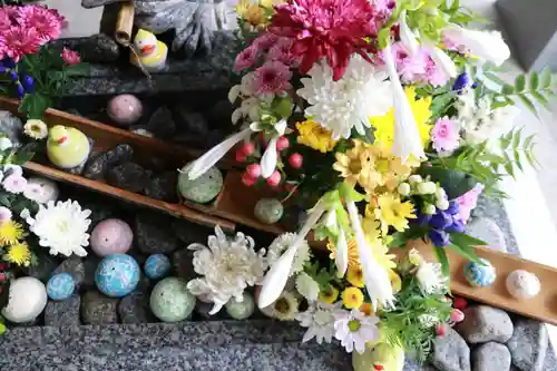 滑川神社 - 仕事と子どもの守り神の手水舎