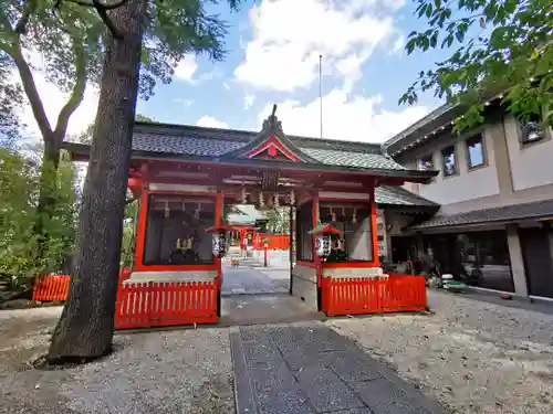 馬橋稲荷神社の山門・神門
