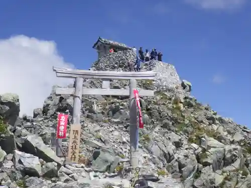 雄山神社峰本社の鳥居