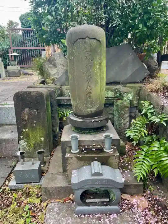常泉寺の{uncategorized: "未分類", other: "その他", undefined: "問題あり", building: "その他建物", grave: "お墓", sacred_gate: "鳥居", guardian: "狛犬", statue: "像", buddha: "仏像", history: "歴史", nature: "自然", garden: "庭園", animal: "動物", pagoda: "塔", temizu: "手水舎", mountain_gate: "山門・神門", sanctuary: "本殿・本堂", subordinate: "末社・摂社", art: "芸術", scenery: "景色", jizo: "地蔵", ema: "絵馬", goshuin: "御朱印", omikuji: "おみくじ", items: "授与品その他", amulet: "お守り", goshuincho: "御朱印帳", eats: "食事", festival: "お祭り", votive_dance: "神楽", shichigosan: "七五三参", wedding: "結婚式", experience: "体験その他", initially: "初詣", around: "周辺", anti_infection: "感染症対策"}