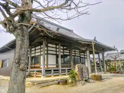 西心寺の本殿・本堂
