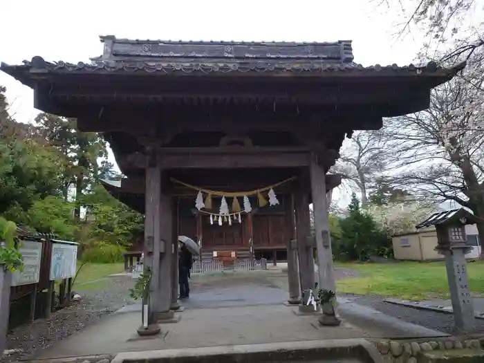 淡海國玉神社の山門