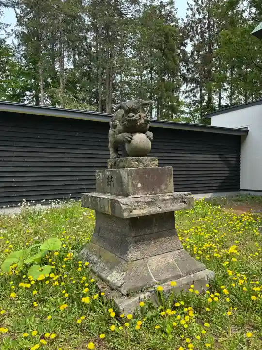 長沼神社の{uncategorized: "未分類", other: "その他", undefined: "問題あり", building: "その他建物", grave: "お墓", sacred_gate: "鳥居", guardian: "狛犬", statue: "像", buddha: "仏像", history: "歴史", nature: "自然", garden: "庭園", animal: "動物", pagoda: "塔", temizu: "手水舎", mountain_gate: "山門・神門", sanctuary: "本殿・本堂", subordinate: "末社・摂社", art: "芸術", scenery: "景色", jizo: "地蔵", ema: "絵馬", goshuin: "御朱印", omikuji: "おみくじ", items: "授与品その他", amulet: "お守り", goshuincho: "御朱印帳", eats: "食事", festival: "お祭り", votive_dance: "神楽", shichigosan: "七五三参", wedding: "結婚式", experience: "体験その他", initially: "初詣", around: "周辺", anti_infection: "感染症対策"}