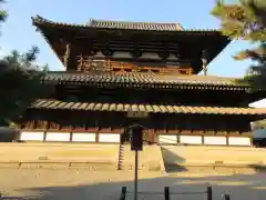 法隆寺の本殿