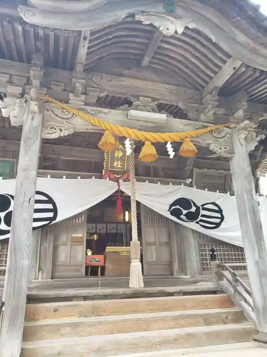 額神社の本殿・本堂