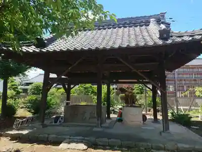 願照寺の手水舎