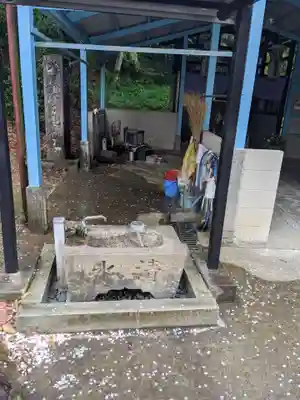 尻冷し地蔵の手水舎