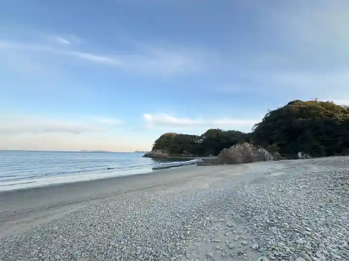 龍王神社の{uncategorized: "未分類", other: "その他", undefined: "問題あり", building: "その他建物", grave: "お墓", sacred_gate: "鳥居", guardian: "狛犬", statue: "像", buddha: "仏像", history: "歴史", nature: "自然", garden: "庭園", animal: "動物", pagoda: "塔", temizu: "手水舎", mountain_gate: "山門・神門", sanctuary: "本殿・本堂", subordinate: "末社・摂社", art: "芸術", scenery: "景色", jizo: "地蔵", ema: "絵馬", goshuin: "御朱印", omikuji: "おみくじ", items: "授与品その他", amulet: "お守り", goshuincho: "御朱印帳", eats: "食事", festival: "お祭り", votive_dance: "神楽", shichigosan: "七五三参", wedding: "結婚式", experience: "体験その他", initially: "初詣", around: "周辺", anti_infection: "感染症対策"}