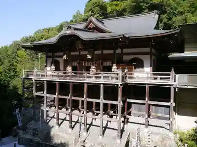 狸谷山不動院の本殿・本堂