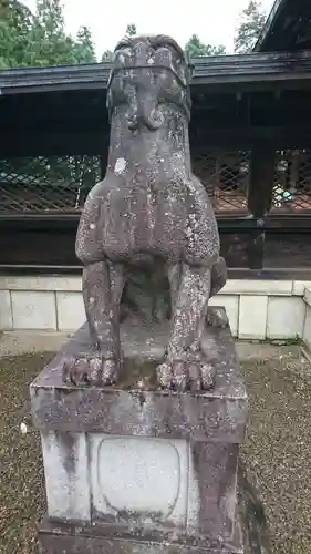 上杉神社の狛犬