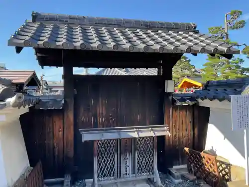 宗安寺の山門・神門
