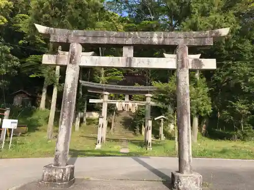 鵜羽神社の鳥居