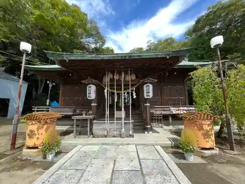 小名浜諏訪神社の本殿