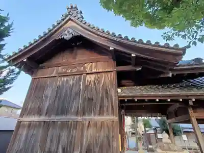 本郷神社の本殿・本堂