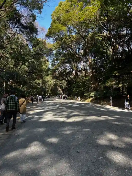 明治神宮の{uncategorized: "未分類", other: "その他", undefined: "問題あり", building: "その他建物", grave: "お墓", sacred_gate: "鳥居", guardian: "狛犬", statue: "像", buddha: "仏像", history: "歴史", nature: "自然", garden: "庭園", animal: "動物", pagoda: "塔", temizu: "手水舎", mountain_gate: "山門・神門", sanctuary: "本殿・本堂", subordinate: "末社・摂社", art: "芸術", scenery: "景色", jizo: "地蔵", ema: "絵馬", goshuin: "御朱印", omikuji: "おみくじ", items: "授与品その他", amulet: "お守り", goshuincho: "御朱印帳", eats: "食事", festival: "お祭り", votive_dance: "神楽", shichigosan: "七五三参", wedding: "結婚式", experience: "体験その他", initially: "初詣", around: "周辺", anti_infection: "感染症対策"}