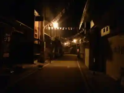 千代保稲荷神社の周辺