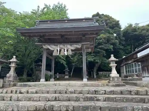 國坂神社の山門・神門