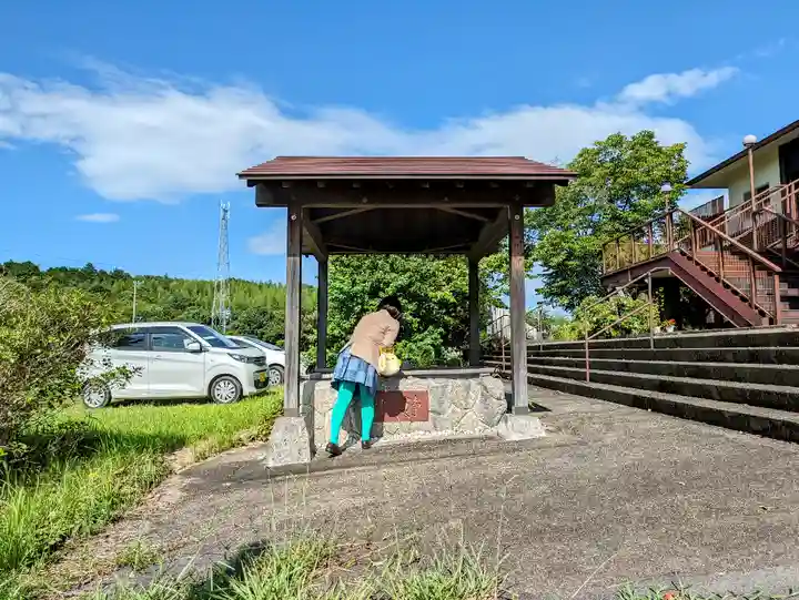 寶生寺(大本山高野山崇修院)の手水舎