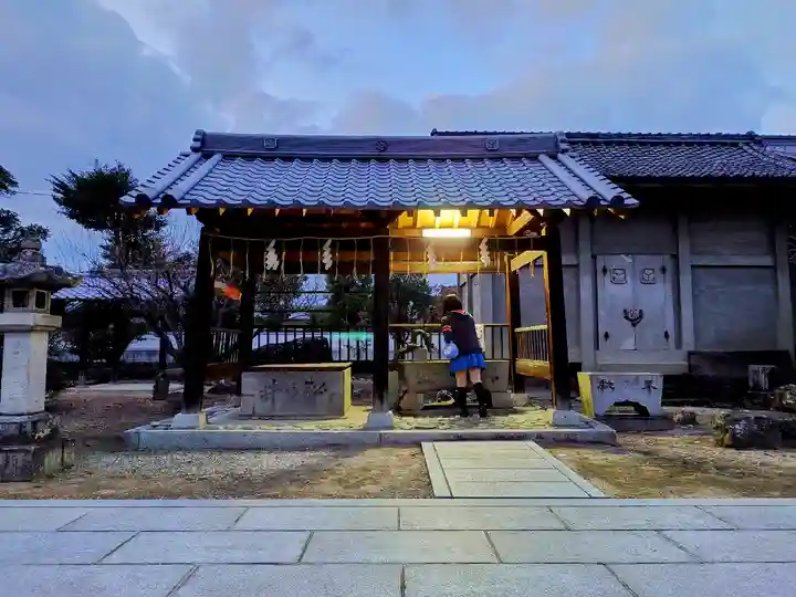 西條神社の手水舎