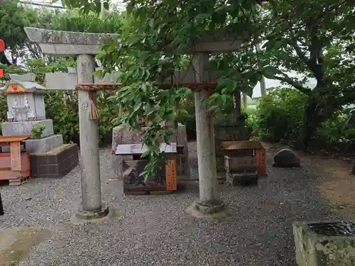 摩利支神社の末社