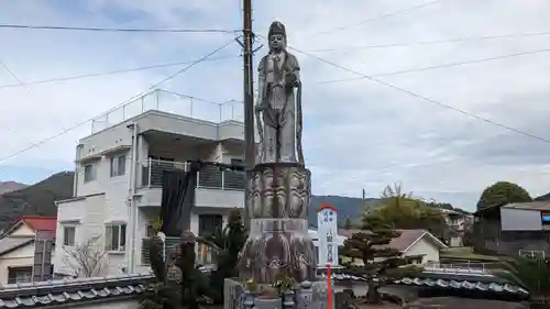 峰興寺の仏像