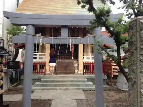皆中稲荷神社の鳥居