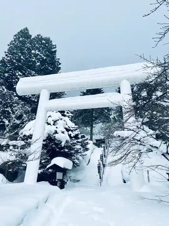 土津神社|こどもと出世の神さまの鳥居