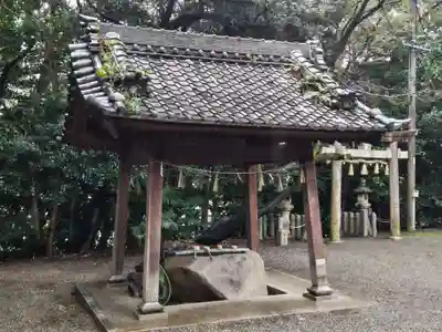 成石神社の手水舎