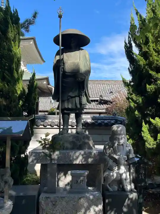 讃岐國分寺の像