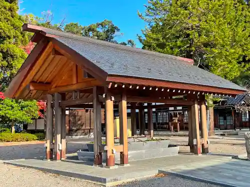 射水神社の手水舎