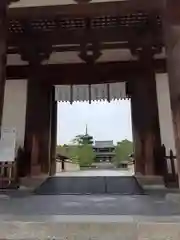 法隆寺の山門