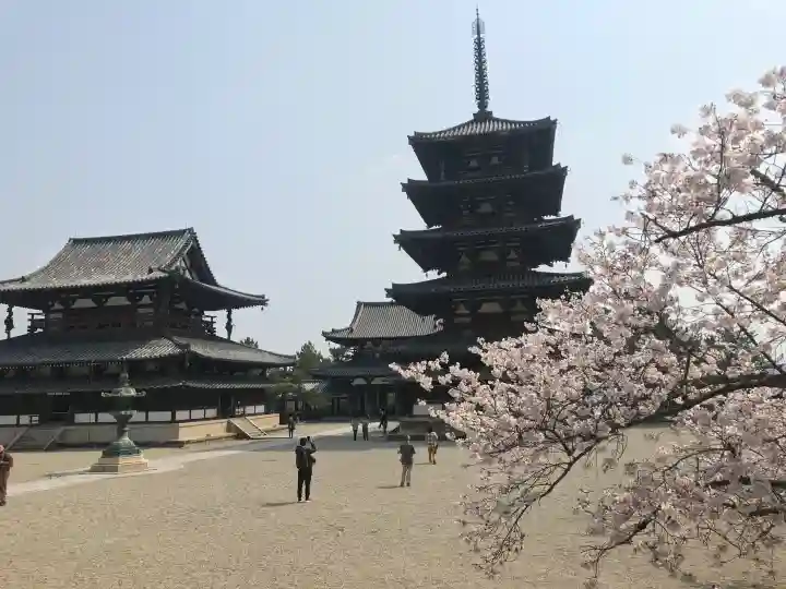 法隆寺の{uncategorized: "未分類", other: "その他", undefined: "問題あり", building: "その他建物", grave: "お墓", sacred_gate: "鳥居", guardian: "狛犬", statue: "像", buddha: "仏像", history: "歴史", nature: "自然", garden: "庭園", animal: "動物", pagoda: "塔", temizu: "手水舎", mountain_gate: "山門・神門", sanctuary: "本殿・本堂", subordinate: "末社・摂社", art: "芸術", scenery: "景色", jizo: "地蔵", ema: "絵馬", goshuin: "御朱印", omikuji: "おみくじ", items: "授与品その他", amulet: "お守り", goshuincho: "御朱印帳", eats: "食事", festival: "お祭り", votive_dance: "神楽", shichigosan: "七五三参", wedding: "結婚式", experience: "体験その他", initially: "初詣", around: "周辺", anti_infection: "感染症対策"}