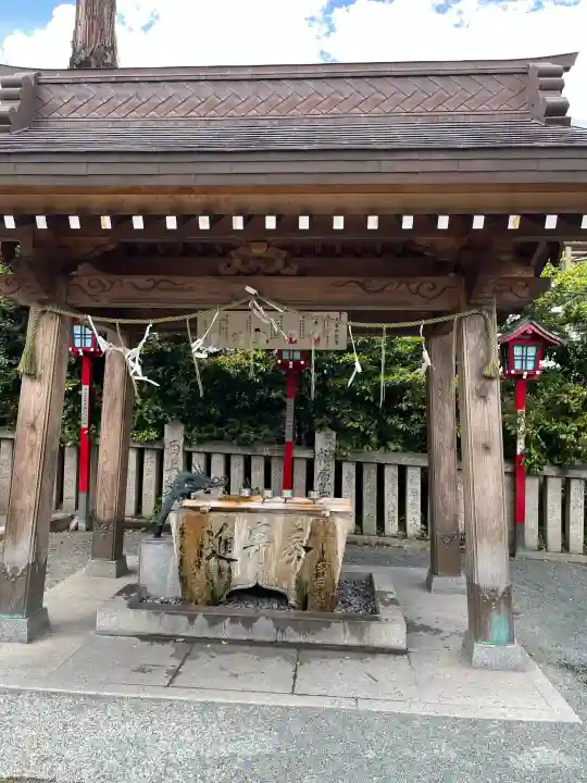 艮神社の{uncategorized: "未分類", other: "その他", undefined: "問題あり", building: "その他建物", grave: "お墓", sacred_gate: "鳥居", guardian: "狛犬", statue: "像", buddha: "仏像", history: "歴史", nature: "自然", garden: "庭園", animal: "動物", pagoda: "塔", temizu: "手水舎", mountain_gate: "山門・神門", sanctuary: "本殿・本堂", subordinate: "末社・摂社", art: "芸術", scenery: "景色", jizo: "地蔵", ema: "絵馬", goshuin: "御朱印", omikuji: "おみくじ", items: "授与品その他", amulet: "お守り", goshuincho: "御朱印帳", eats: "食事", festival: "お祭り", votive_dance: "神楽", shichigosan: "七五三参", wedding: "結婚式", experience: "体験その他", initially: "初詣", around: "周辺", anti_infection: "感染症対策"}