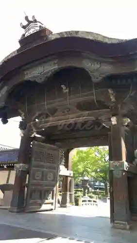 東本願寺（真宗本廟）の山門