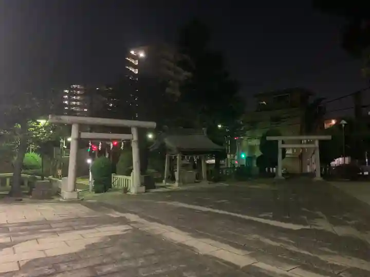 諏訪神社の鳥居