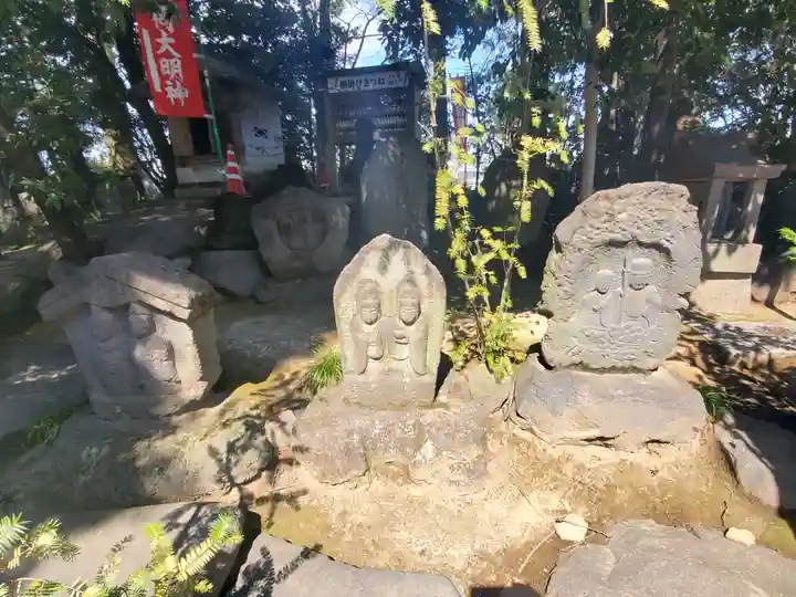上野総社神社の仏像