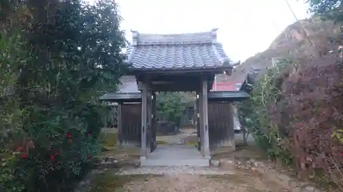 慈眼寺の山門