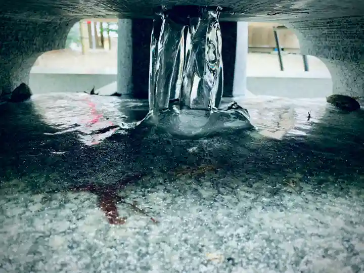 滑川神社 - 仕事と子どもの守り神の手水舎