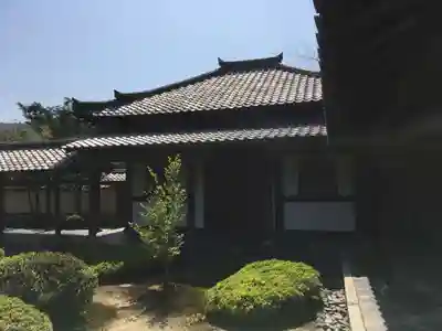 鹿王院の本殿・本堂