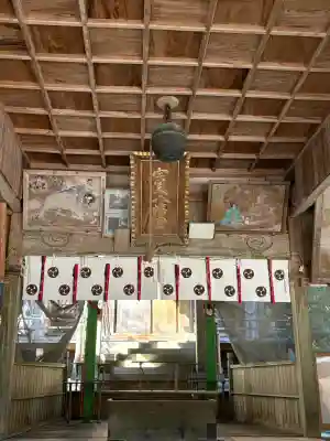 糸島市宇美八幡宮の{uncategorized: "未分類", other: "その他", undefined: "問題あり", building: "その他建物", grave: "お墓", sacred_gate: "鳥居", guardian: "狛犬", statue: "像", buddha: "仏像", history: "歴史", nature: "自然", garden: "庭園", animal: "動物", pagoda: "塔", temizu: "手水舎", mountain_gate: "山門・神門", sanctuary: "本殿・本堂", subordinate: "末社・摂社", art: "芸術", scenery: "景色", jizo: "地蔵", ema: "絵馬", goshuin: "御朱印", omikuji: "おみくじ", items: "授与品その他", amulet: "お守り", goshuincho: "御朱印帳", eats: "食事", festival: "お祭り", votive_dance: "神楽", shichigosan: "七五三参", wedding: "結婚式", experience: "体験その他", initially: "初詣", around: "周辺", anti_infection: "感染症対策"}