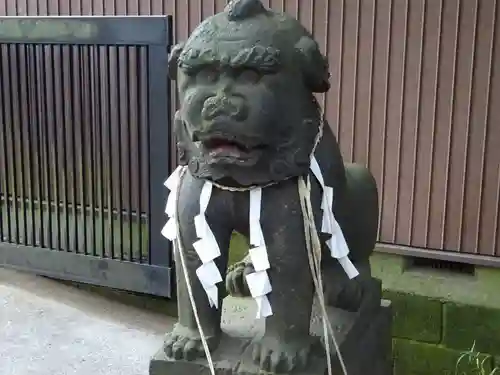 生麦杉山神社の狛犬