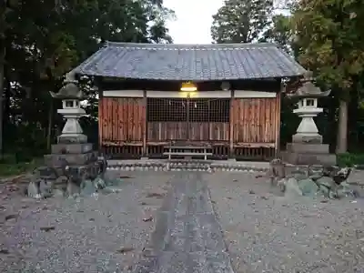 八幡神社の本殿・本堂