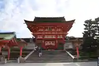 伏見稲荷大社の山門・神門