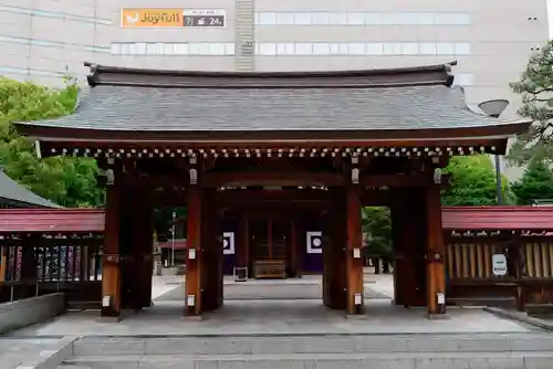 警固神社の山門・神門