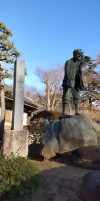 時宗総本山 遊行寺（正式：清浄光寺）の像