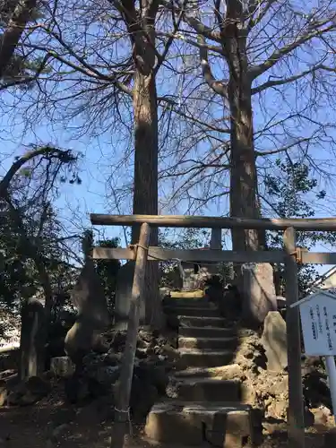 神明社の鳥居