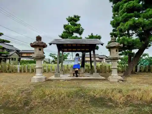 新政成神社の手水舎